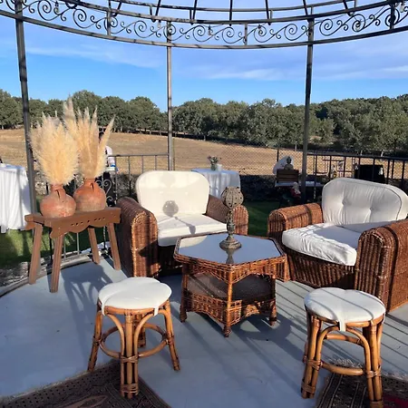 Casas Del Sevillano Hotel