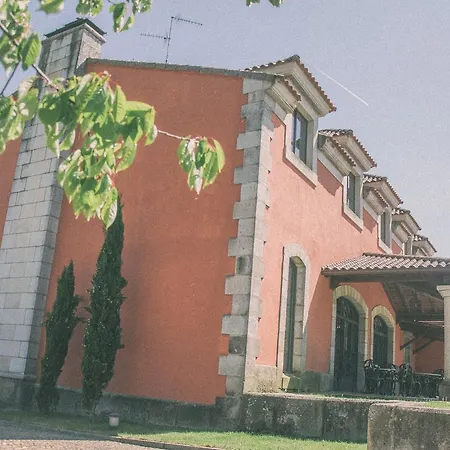 Отель Casas Del Sevillano 3*