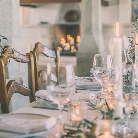 Hotel Casas Del Sevillano 3*