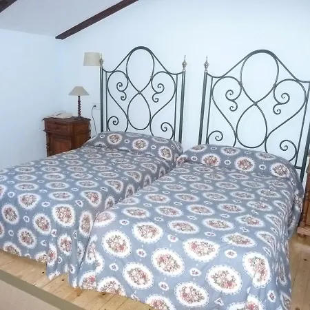 Отель Casas Del Sevillano 3*