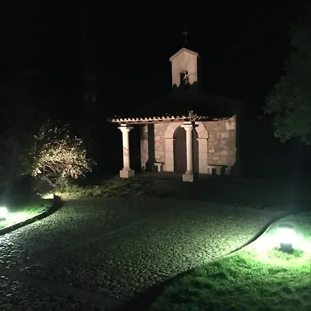 Отель Casas Del Sevillano 3*